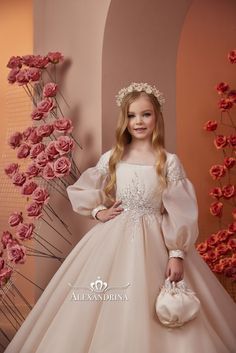 Princess Gown For Kids, Gown For Kids, Flower Girl Gown, Wedding Dresses For Kids, Princess Gown, Gowns For Girls, Communion Dresses