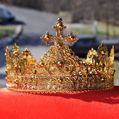 Male Crown King, Crown For A King, Royal Cosplay, Crown Male, Crowns For Men, Crown For Men, Gold King Crown, Art Sources, Baroque Crown