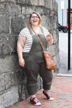 Queer Summer Fashion, Lesbian Fashion Tomboy, Alternative Plus Size Fashion, Alternative Plus Size, Fashion Tomboy, Old Fat, Lesbian Fashion, Look Plus Size, Queer Fashion