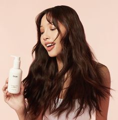 Take your hair, body & lifestyle routines to the next level with OUAI's award-winning products and signature scents created by celebrity stylist Jen Atkin. Shampoo For Thick Hair, Shampoo For Fine Hair, Ouai Haircare, Jen Atkin, Celebrity Stylist, Anti Dandruff Shampoo, Hair Cleanse, Dry Damaged Hair, Anti Dandruff