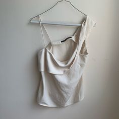 Nwot Zara Top Size M Chic Off White Zara Tops, Fitted Off White Zara Top, Off White Summer Party Tops, Zara Off White Summer Tops, Zara Off White Tops For Summer, Zara Top, Zara Tops, Gray White, Zara