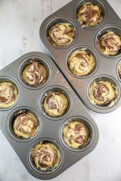 Nutella Swirl Cupcakes: Rich, buttery cupcakes with decadent swirls of nutella baked right on top.  These easy self-frosting nutella cupcakes are the perfect recipe to share! Cupcake Frosting, Feeding A Crowd, Favorite Food, Perfect Food