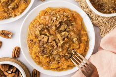 We make our best ever sweet potato casserole with canned yams and it tastes just like the Ruth's Chris Sweet Potato Casserole! This easy shortcut has family raving and there are never any leftovers! The buttery pecan topping goes perfectly with the mashed sweet potatoes. Potato Recipes Casserole, Sweet Potato Casserole With Canned, Ruths Chris Sweet Potato Casserole, Thanksgiving Apps, Canned Yams, Sweet Potato Casserole Easy, Casserole Easy, Sweet Potato Recipes Casserole