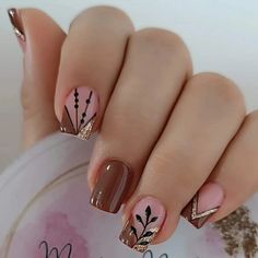 Ideas Para Uñas Cortas, Cafe Nails, Classy Gel Nails, Quick Nail Art, Designs For Short Nails, Chic Nail Art, April Nails, Beauty Hacks Nails, Special Nails