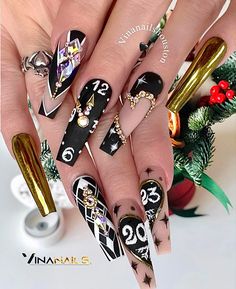 New Years Eve Nail Designs, New Years Eve Nails Ideas, Nail Decoration Ideas, January Nail, January Nail Designs, Winter Nail Ideas, New Year Nails, Year Nails, New Years Nails