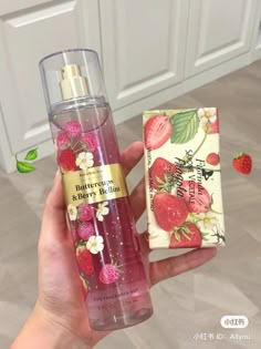 Fragrances Perfume Woman, Perfume Lover, Bath And Body Care, Body Care Routine, Bath And Bodyworks, Glow Up Tips