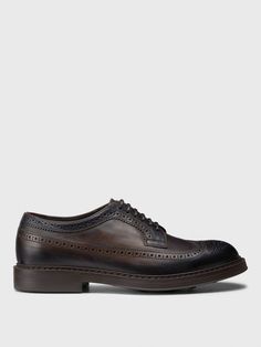 Brogue Shoes DOUCAL'S Men color Brown Brown Brogues, Brogues Men, Kid Lifestyle, Brogue Shoes, Italian Fashion Designers, Brown Shoe, Fashion Outlet, Italian Fashion, Derby