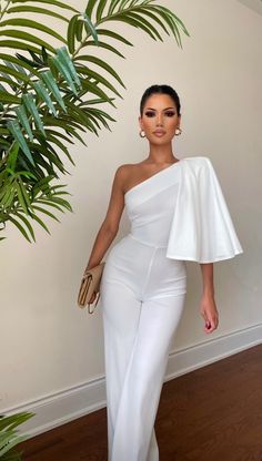 Monostrap Dress, Grad Outfits, Classy Jumpsuit, Jumpsuit White, Wedding Classy, Jumpsuit Elegant, Classy Dress Outfits, Dresses To Wear, Classy Casual Outfits