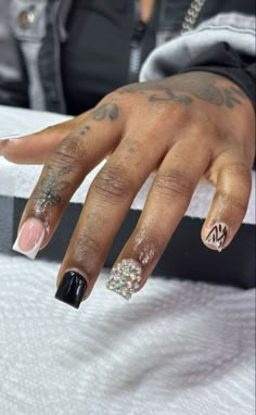 Short Black Acrylic Nails With Rhinestones, Shorts Nails Acrylic, Black Acrylic Nails With Rhinestones, Short Black Acrylic Nails, Acrylic Nails With Rhinestones, Black Nails Short, Nails Shorts, Shorts Nails, Nails With Rhinestones