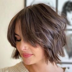 Thicken Fine Hair, Shaggy Bob Hairstyles, Chin Length Haircuts, Short Bob Cuts, Trendy Bob Hairstyles, Best Bob Haircuts, Chin Length, Chin Length Bob, Straight Blonde Hair