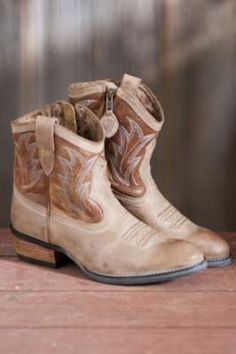 Women’s Ariat Billie Leather Boots By Overland Sheepskin Co, http://www.overland.com/Products/Footwear-4000/BootsShoesSandals-4001/WomensLeatherBoots-437/WomensAriatBillieLeatherBoots/PID-58009.aspx Country Shoes Boot Barn, Womens Cowboy Boots Boot Barn, Women's Cowboy Boots Boot Barn, Cowboy Boots For Women Boot Barn, Cowboy Shoes Boot Barn, Cheap Leather Cowboy Boots For Women, Cheap Trendy Leather Cowboy Boots, Most Popular Boots, Muck Boots Wedding Dress