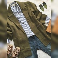 Charcoal Sweater Outfit, Flamboyant Natural, Leopard Print Shoes, Blazer Outfit, Office Outfit, Green Blazer, Mode Casual, Print Shoes, Stretchy Jeans