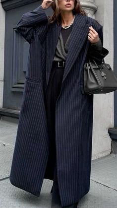 Outfit Inso, Stylish Fall Outfits, Mode Abaya, Modesty Fashion, Smart Outfit, Hijabi Girl, Abayas Fashion, Tomboy Fashion, Fashion Line