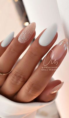 @matuszewsk.a Simple Wedding Nail Ideas, Bride Almond Nails, Gel Nails Ideas Almond Shape, Married Nails, Elegant Glitter Nails, Almond Gel Nails Ideas, Elegant Touch Nails, Engagement Nails, Bridesmaids Nails