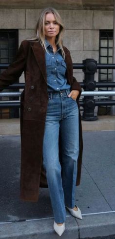 Double Denim Outfit, Claire Rose Cliteur, Claire Rose, Elegant Lifestyle, Double Denim, Brown Outfit, Todays Outfit, Coat Outfits