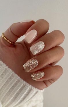 Gold Holiday Nails, Holiday Nails Winter, Smink Inspiration, Her Nails, Winter Nail Designs, New Year's Nails