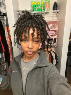 Natural Braids Without Weave, Side Part Twist Out Natural Hair, Mini Twist With Bangs, Mini Twist Short Natural Hair, Mini Twist Styles Short, Twist Hairstyles For Natural Hair Short, Black Girls Hairstyles Short, Twists With Bangs, Mini Twists Natural Hair Short