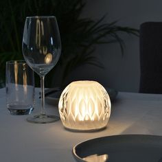 Jupiter V2 / Cordless Table Lamps / Rechargeable Battery Operated Lamps – Insight Cordless Lighting Battery Operated Table Lamps, Cordless Lamp, Cordless Lighting, Battery Operated Lamps, Cordless Table Lamp, Unique Table Lamps, Table Lighting, Cordless Table Lamps, Restaurant Table