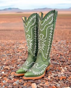 Bohemian Boots With Snip Toe For Ranch, Bohemian Snip Toe Boots For Ranch, Bohemian Snip Toe Boots For Rodeo, Western Hand Tooled Boots For Festivals, Hand Tooled Western Boots For Festival, Fitted Green Snip Toe Boots, Green Snip Toe Ranch Boots, Green Western Boots For Rodeo, Western Green Snip Toe Boots