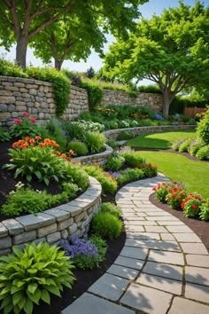 Beautiful Retaining Walls, Front Yard Retaining Wall Curb Appeal, Stone Wall Garden Ideas, Back Of House Landscaping, House Front Garden Ideas, Hardscape Front Yard, Walled Garden Ideas, Outdoor Wall Design Ideas, Narrow Garden Ideas