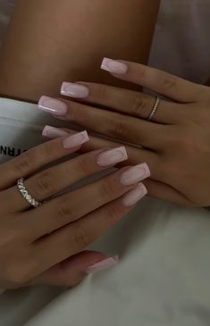 Milky Pink Nails, Kutek Disney, Milky Pink, Milky Nails, French Tip Acrylic Nails, Casual Nails, Classy Acrylic Nails, Classy Nails