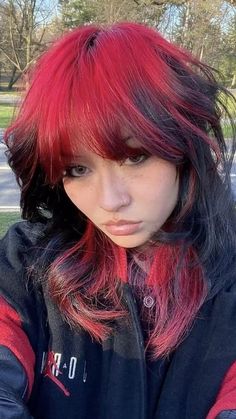 Black Hair Red Tips, Trendy We Fryzurach, Black Red Hair, Split Dyed Hair, Red Hair Inspo, Dyed Red Hair, Dark Red Hair, Hair Streaks, Dyed Hair Inspiration