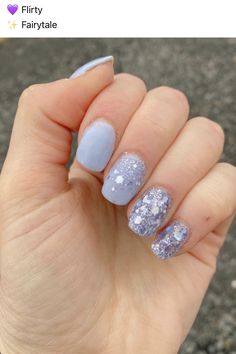 Groovy Nails, Reflective Nails, Acrylic Nails At Home, Long Square Nails, Winter Blue, Pretty Nail Art Designs, Dots Nails, Pretty Nail Art, Glam Nails