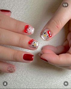 Uñas Ideas, Kitty Nails, Diy Bottle Crafts, Hand Embroidery Projects, Diy Bottle, New Nail, Bottle Crafts