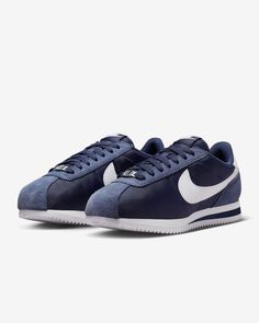 Nike Cortez Textile Shoes. Nike PT Nike Cortez Shoes, Cortez Shoes, Nike Gifts, Dream Shoe, Baskets Nike, Nike Fashion, Nike Cortez, Sport Football, Dream Shoes