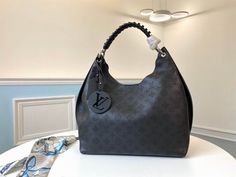 Louis Vuitton Hobo Bag AFM53188 Burberry Tote Bag