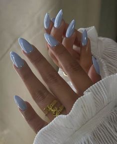 Light Gray Blue Nails, Summer Nails Minimal, Blue Glazed Nails, Pretty Nails Blue, Teal Green Nails, Nail Color For Summer, Baby Blue Chrome Nails, Nails Blue Summer, Ultra Europe