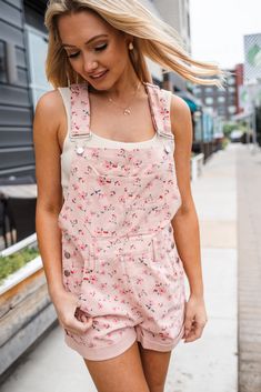 Freida Floral Print Shortalls Overalls Cute, Flower Romper, 2024 Outfits, Pinterest Closet, Cuffed Shorts, Tres Chic, Flower Farm, Overall Dress, Girly Girl