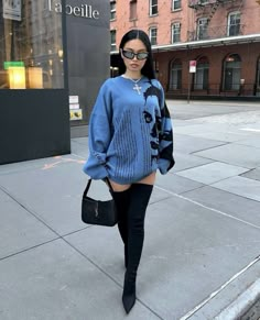 Black Women Winter Fashion Casual, Fall Boujee Outfits, Winter B Day Outfit, Outfit Ideas With Long Boots, Cold Baddie Outfits, Luxury Black Women Outfits, Fashion Nova Winter Outfits, Baddie Fashion Aesthetic, Fashion Killa Fall