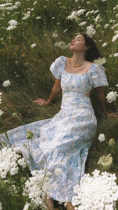 Sarah Butler, Dresses Cottagecore, Cottagecore Dresses, Aesthetic Cottagecore, Simple Summer Outfits, Cottage Core Aesthetic, Fairytale Dress