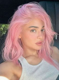 Light Pink Hair Dye, Bubble Gum Pink Hair, Tumblr Nostalgia, Kylie Jenner Pink Hair, Lavender And Blonde Hair, Baby Pink Hair, Lavender Hair Colors, Light Pink Hair, Grey Hair Dye