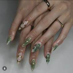 Green And Gold Nail Inspo Acrylic, Nails With Gold Detailing, Green Unique Nails, Mixed Metal Nail Art, Green Blush Nails, Green Design Acrylic Nails, Green Ethereal Nails, Ethereal Nail Design, Glitter Aura Nails