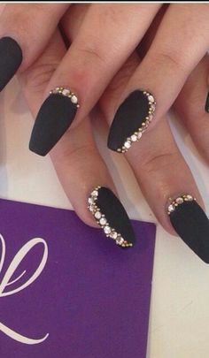 Diamond Nail Designs, Unghie Nail Art, Matte Black Nails, Black Nail Designs, Super Nails, Nails Black, Popular Nails, Diamond Nails