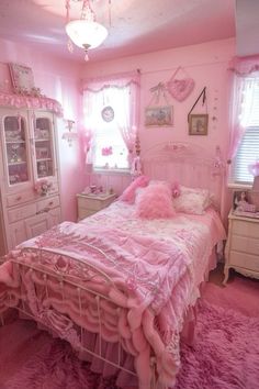 Cute Pink Room, Pink Bedroom Ideas, Dream Bedroom Inspiration, Cool Room Designs, Bedroom Ideas Inspiration, Pink Bedroom Decor, Pink Room Decor, Cute Bedroom Ideas, Pink Bedrooms