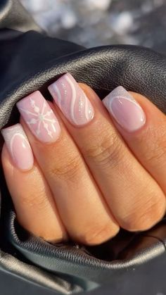 Short Nails Ideas Holiday, Basic Christmas Nails Simple Square, Simple Christmas Nail Designs Pink, Pink And White Xmas Nails, Cristmass Nails 2024 Short, Simple Xmas Nails Square, Christmas Nails Baby Pink, Pink Winter Nails Square, Pink Nail Designs Christmas