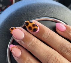 Tortus Nail Designs, Pink And Leopard Nails, Fallnails Autumn, Autumn Nail Ideas, At Home Salon, Designs For Short Nails, Autumn Nail, Hippie Nails, Nails Now