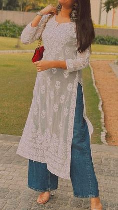 Trendy Outfits Indian, Casual Indian Fashion, Simple Pakistani Dresses, Designer Dresses Casual