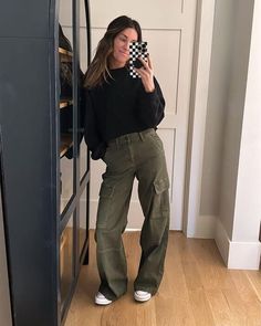 The Millenial’s Guide to Cargo Pants Outfits#WinterFashion #StyleGuide2024 #TrendyOutfits #WomensFashion #WinterStyle #FashionInspo #WinterWardrobe #FashionTrends #WinterLooks Cargo Pants Women Outfit, Green Cargo Pants Outfit, Cargo Outfit, Cargo Pants Outfit Women, Cargo Pants Outfits, Pants Outfit Fall, Winter Pants Outfit, Trendy Outfits Winter, Cargo Pants Outfit