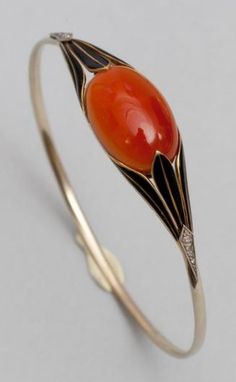 Carnelian Ring 1920s Bracelet, 20s Jewelry, Art Deco Jewelry 1920s, Coral Jewelry Vintage, Bijoux Art Deco, Cabochon Bracelet, Art Deco Jewelry Vintage, Bijoux Art Nouveau, Platinum Bracelet