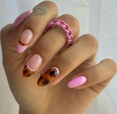 Pink And Tortoise Shell Nails, Tortoise And Blue Nails, 4d Nail Art, Tortious Shell Nails, Purple Tortoise Shell Nails, Acrylic Nails Tortoise Shell, Fancy Nail Art, Aurora Nails, Baby Pink Nails