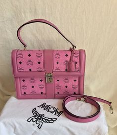 High-end Pink Bag With Handles, High-end Pink Top Handle Bag, High-end Pink Handheld Bag, High-end Pink Satchel With Detachable Handle, High-end Pink Shoulder Bag With Top Handle, High-end Pink Top Handle Shoulder Bag, High-end Pink Bags With Detachable Strap, High-end Pink Top Handle Satchel, High-end Pink Satchel