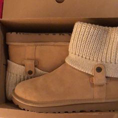 Super Nice Rhtf Ugg Boots In Euc Size 7 Wool Sweater Material At Top Hate To Sell But Dont Wear No Ugg Box Daughter Took It Ankle Uggs, Sweater Uggs, Shoes Ugg, Cream Sweater, Sweater Material, Winter Shoes, Womens Uggs, Ugg Shoes, Wool Sweater