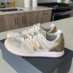 Jcrew Gold And Ivory New Balance. Nib. Limited Edition. Brand New. Size 7.5. American Flag Sweater, Leopard Sneakers, Swim Shoes, Retro Sneakers, 70s Retro, New Sneakers, Suede Lace, People Shopping, Suede Sneakers