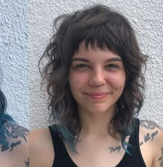 Short Shag Plus Size, Medium Shag Mullet Haircuts, Long Curly Pixie Cut, Wolf Cut Baby Bangs, Mullet Short Bangs, Mid Shag Haircut, Shag With Bangs Short, Shag With Short Bangs, Choppy Baby Bangs