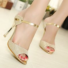 Small Heel Wedding Shoes, Gold Wedding Shoes, High Heel Stiefel, Ladies Sandals, Beautiful High Heels, High Heel Slippers, High Heels Sandals, Wedding Shoes Heels, Womens Summer Shoes