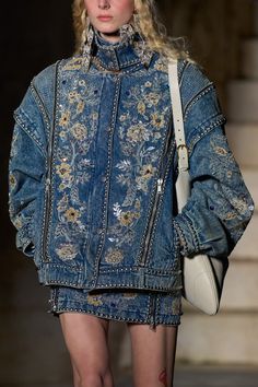 Resort 2023, Denim Jackets, Slow Fashion, Couture Fashion, Denim Fashion, Everyday Outfits, Runway Fashion